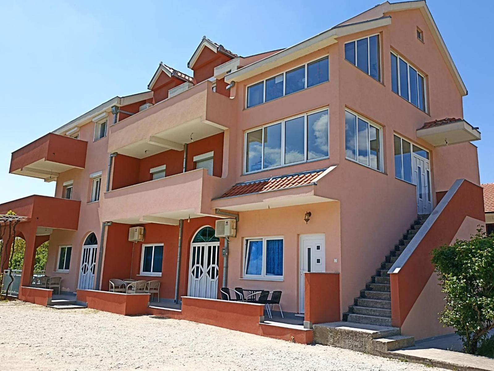 Apartmani Slado Trebinje Exterior foto